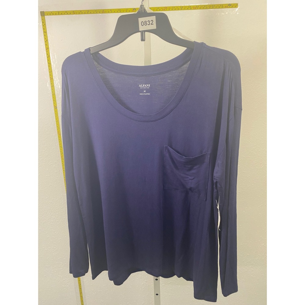 Alfani Intimates Womens Medium Navy Blue Long Sleeve Scoop Neck Pocket Sleep Top